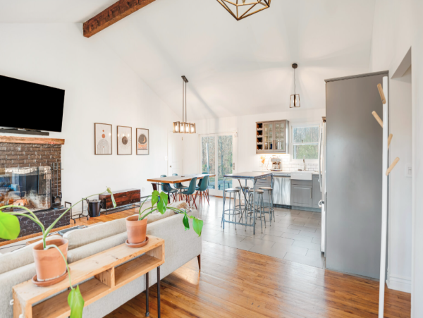 Luxurious East Hampton Retreat - Your Perfect Getaway